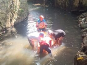 Mayat Mengapung di Sungai Gemparkan Warga Tanjungrejo Kota Malang
