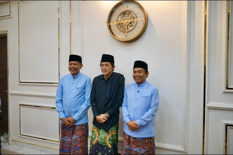 paslon) Wahyu Hidayat dan Ali Muthohirin yang akan berlaga di kontestasi Pemilihan Kepala Daerah (Pilkada) Kota Malang menghadiri pengajian Gus Iqdam