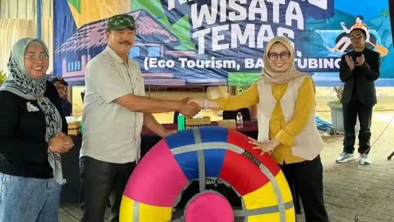 Kota Batu, blok-a.com - Kampung Wisata Tani di Kelurahan Temas, Kota Batu merayakan usia 1 tahun berdirinya destinasi wisatanya, Batu Tubing,