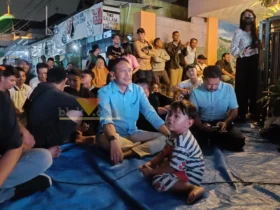 Wahyu Hidayat saat nobar Timnas Indonesia bersama masyarakat Lowokwaru (blok-a.com / Anwar)