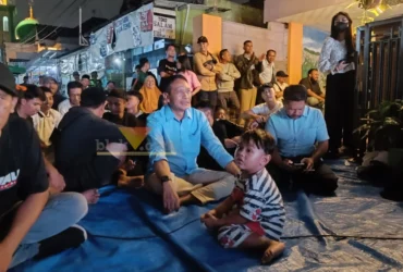 Wahyu Hidayat saat nobar Timnas Indonesia bersama masyarakat Lowokwaru (blok-a.com / Anwar)