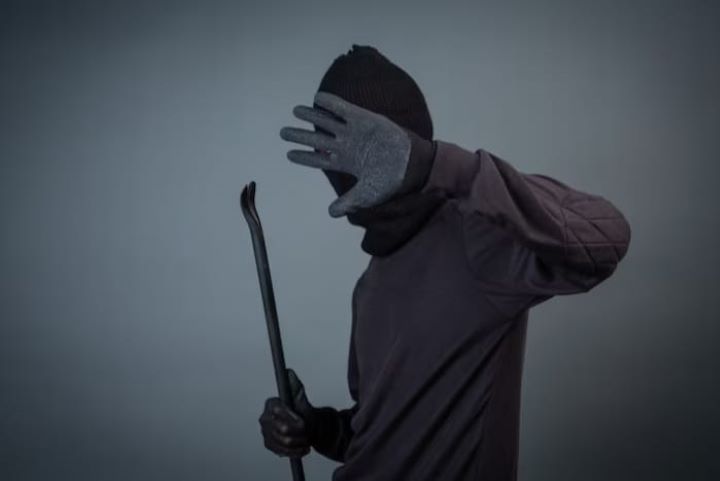 Ilustrasi pencuri.(Freepik)