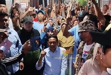 Calon Wali Kota Malang Wahyu Hidayat mendapat dukungan dari ratusan masyarakat Jodipan.(blok-a.com/Yogga Ardiawan)