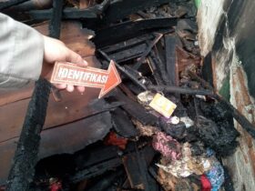 Bekas kebakaran rumah yang menewaskan pemiliknya.(dokumen Polsek)