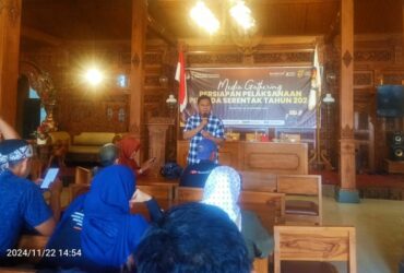Ketua KPU Magetan Noviano Suyide saat memaparkan persiapan Pilkada 2024.