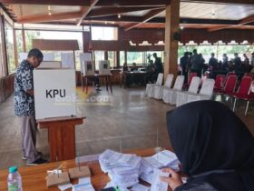 Simulasi pemungutan suara yang berlangsung di hotel Arayana Trawas.(blok-a.com/Syahrul Wijaya)