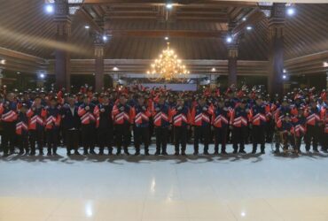 pelepasan atlet POPDA oleh Pjs Bupati Mojokerto.(dokumen Kominfo)