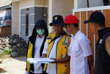 Dinas PU CKPP Banyuwangi saat Verifikasi Usulan Prasarana, Sarana dan Utilitas untuk Perumahan Subsidi. (dok. DPU CKPP)