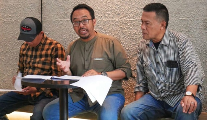 Direktur Analisis Republic Research, Galang Geraldy saat menjelaskan keunggulan elektabilitas paslon Pilkada Magetan.