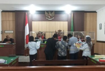 Sidang lanjutan gugatan perbuatan melawan hukum (PMH) antara penggugat H. Zainal Abidin pemilik SPBU di Golokan, Sidayu, Gresik melawan tergugat Pertamina Patra Niaga, Kamis (7/11/2024).(blok-a.com/ivan)