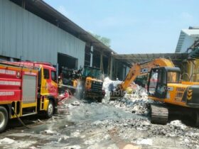 Kondisi gudang PT SPS usai terbakar, Kamis (7/11/2024).(blok-a.com/Syahrul Wijaya)