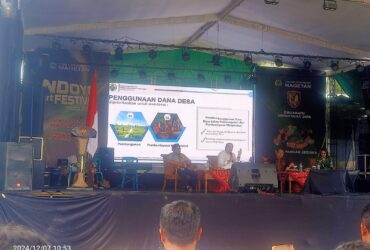 Analis Kebijakan Ahli Madya Pemanfaatan Dana Desa Kementerian Desa, Pembangunan Daerah Tertinggal dan Transmigrasi (Kemendes-PDTT) Sappe M.P Sirait saat memberikan paparan