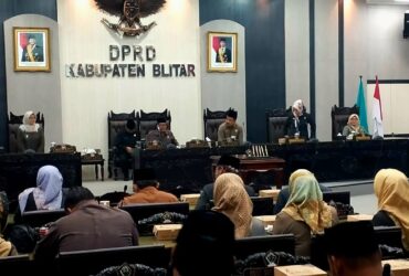 DPRD Kabupaten Blitar mengadakan Rapat paripurna untuk membahas penetapan 3 Ranperda. (blok-a.com/Fajar)