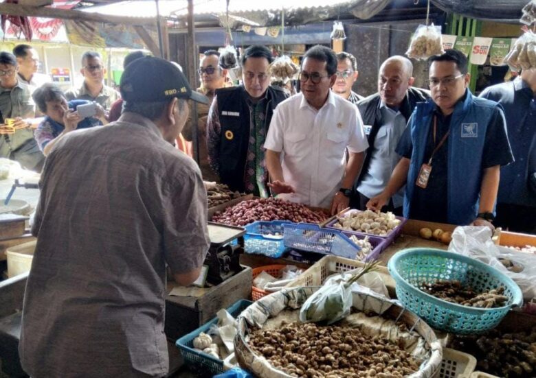 Kunjungan Mendag ke Malang: Stabilitas Harga Sembako Terjaga