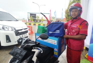 Muhammad Hasan (23), Driver Motorist Asal Malang yang bekerja di Jalan Tol Pandaan-Malang (blok-a.com / Yogga Ardiawan)