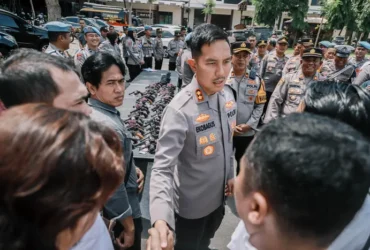 Kapolres Jombang pimpin pemeriksaan senjata api milik anggotanya.(dokumen Polres)