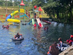Kunjungan wisata di Sumber Maron, Kecamatan Pagelaran, Kabupaten Malang saat libur panjang dan Nataru 2024 (blok-a.com/ Putu Ayu Pratama S)