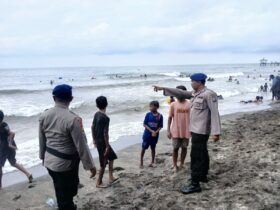 Patroli Polairud Polres Situbondo di objek wisata.