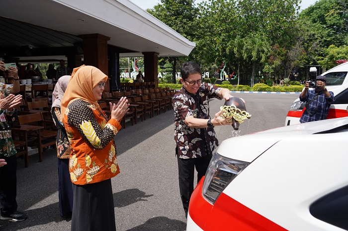 Pj Bupati Bojonegoro Adriyanto memimpin peresmian 35 Puskesmas dan RSUD Kepohbaru menjadi BLUD, Jumat (27/12/2024).
