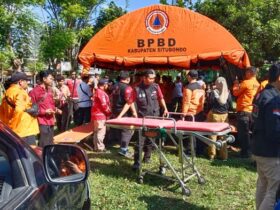 Simulasi tanggap bencana oleh BPBD Situbondo.