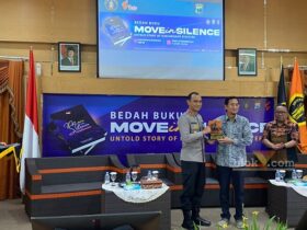 Bedah buku Move in Silence: Untold Story of Kanjuruhan Disaster’ di Audiotorium, Fakultas Ilmu Sosial dan Ilmu Politik Universitas Brawijaya oleh Kapolres Malang.(blok-a.com/Putu Ayu Pratama S)