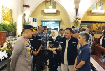 Pj Iwan bersama jajaran Forkopimda Kota Malang saat meninjau gereja di Jalan Ijen Kota Malang (blok-a.com / Yogga Ardiawan)