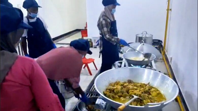 Uji coba makanan bergizi gratis di Kecamatan Situbondo.