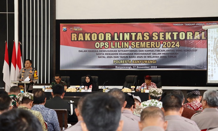 Polresta Banyuwangi gelar Rakor mendukung kelancaran operasional Ops Lilin Semeru 2024, Selasa (17/12/2024).(blok-a.com/Kuryanto)