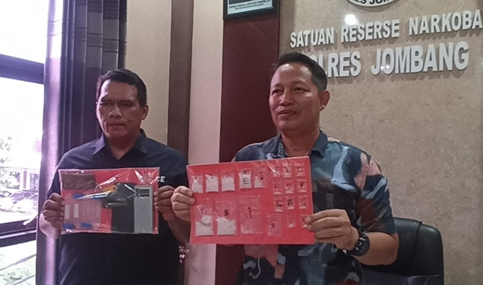 Barang bukti narkoba diamankan di Mapolres Jombang.(blok-a.com/Syahrul Wijaya)
