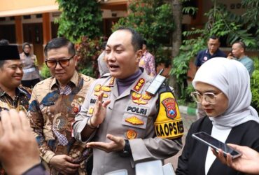 Kapolresta Malang Kota Kombes Pol Nanang Haryono memberikan keterangan terkait program Gebyar Vaksinasi HPV yang dilaksanakan bersama Dinkes.