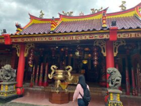 Tampak dari depan, Klenteng Eng An Kiong, yang terletak Laksamana Martadinata, Kecamatan Klojen (blok-a.com / Yogga Ardiawan)