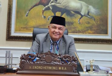 Ketua DPC Partai Gerindra Kota Blitar, yang juga anggota DPR RI Fraksi Gerindra Komisi VIII, Ir. Endro Hermono, MBA. (blok-a.com/Fajar)