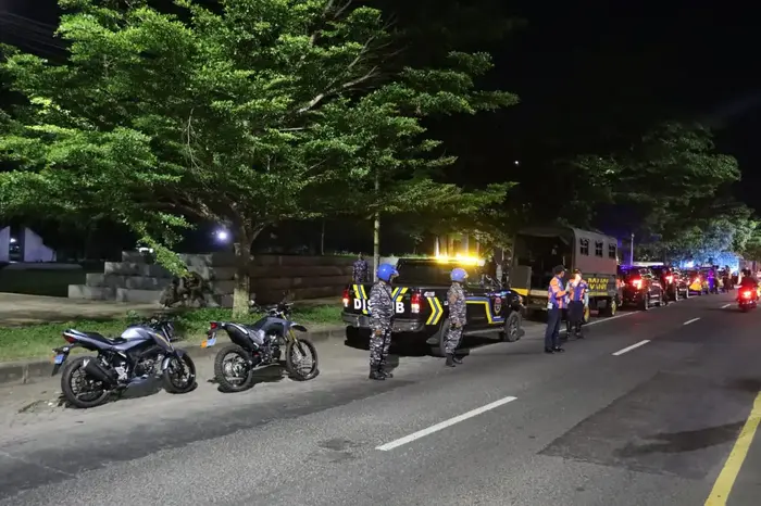Polresta Banyuwangi gelar patroli gabungan skala besar, Jumat (10/1/2025).(istimewa)
