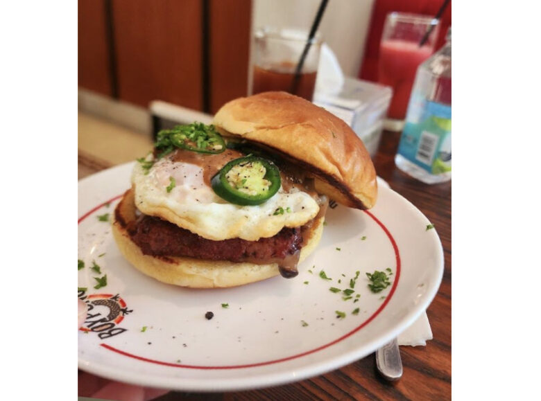 Menu andalan kafe Boypung, Kota Malang (dok. Google review)