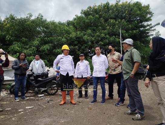 Komisi C DPRD Kota Malang saat meninjau lokasi TPA Supit Urang (blok-a.com / Yogga Ardiawan)