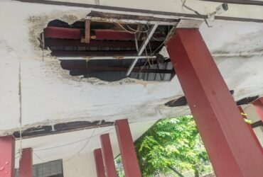 Kondisi plafon Kontor Dinas Pertanian Kota yang rusak parah.
