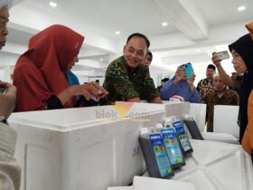 Produk Forpila, pengawet ikan laut yang terbuat dari bahan alami yang diluncurkan Yayasan Bahrul Maghfiroh Malang.(blok-a.com/Yogga Ardiawan)