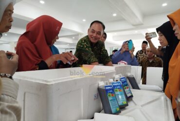 Produk Forpila, pengawet ikan laut yang terbuat dari bahan alami yang diluncurkan Yayasan Bahrul Maghfiroh Malang.(blok-a.com/Yogga Ardiawan)