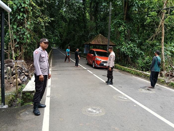 Polresta Banyuwangi gelar patroli di berbagai tempat wisata selama libur panjang Isra Miraj dan Imlek, Senin (27/1/2025). (blok-a.com/Kuryanto)