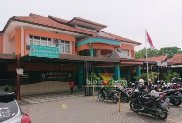 Rumah sakit umum Daerah dr. RA Basoeni Gedeg tempat korban miras oplosan dirawat.(blok-a.com/Syahrul Wijaya)