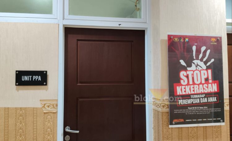 Ruang penyidik unit PPA Satreskrim Polres Gresik buntut laporan penganiayaan viral perempuan asal bandung.(blok-a.com/Ivan)