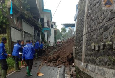 Gedung Teknik Sipil Polinema yang ambrol di Jalan Kembang Turi (dok/KeltangJatimulyo)