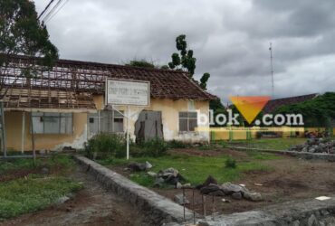 Kondisi sekolah SMP PGRI 2 Ngoro yang sengketa dengan pemdes setempat.(blok-a.com/Syahrul Wijaya)