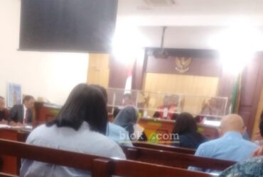 Persidangan gugatan SPBU Golokan, Sidayu, Gresik melawan patra niaga dengan agenda mendengarkan saksi dari tergugat, kamis (27/2/2025). (blok-a.com/ivan)