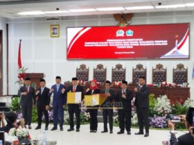 Rapat Paripurna Penetapan Wahyu-Ali Sebagai Wali Kota Malang Periode 2025-2030 (blok-a.com / Yogga Ardiawan)