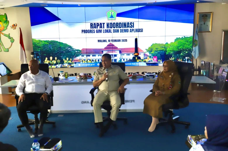 Pj Wali Kota Malang, Iwan Kurniawan saat diskusi bersama komunitas gim Developer Malang (dok/prokopim)