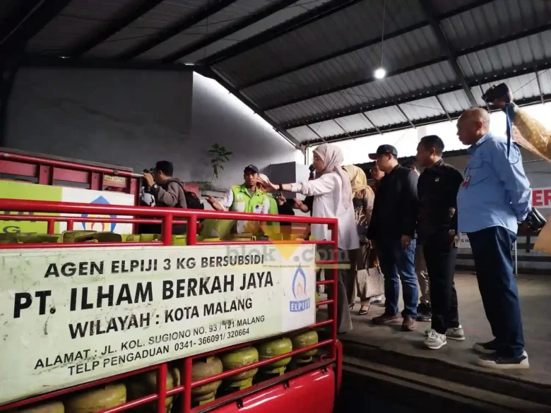 DPRD Kota Malang saat sidak LPG di pangkalan Mergosono (blok-a.com / Yogga Ardiawan)