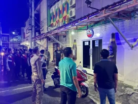 Personel gabungan Polri, TNI dan Satpol PP Sidoarjo.