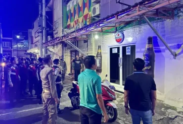 Personel gabungan Polri, TNI dan Satpol PP Sidoarjo.