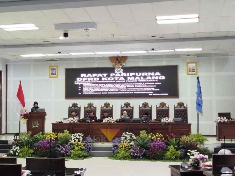 Rapat Paripurna DPRD Kota Malang Bahas 4 Ranperda (blok-a.com / Yogga Ardiawan)